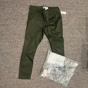 NEW Old Navy Skinny Rockstar Jeans, Sateen Royal Pine color in size 10 Petite